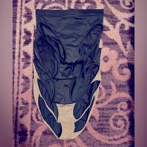 Thinx period underwear bundle Size M